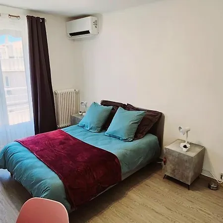 شقة Trois Pieces Au Coeur D'antibes ! Proche Et Parking A Disposition