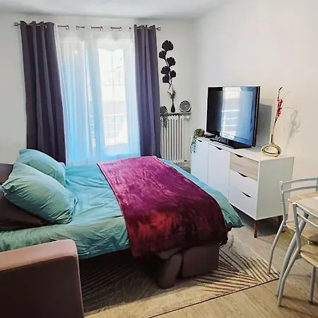 شقة Trois Pieces Au Coeur D'antibes ! Proche Et Parking A Disposition أنتيب